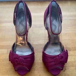 Brand-Nina Size-8 Fuchsia Heels